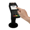 Client laissant une note sur le terminal Lane 3600